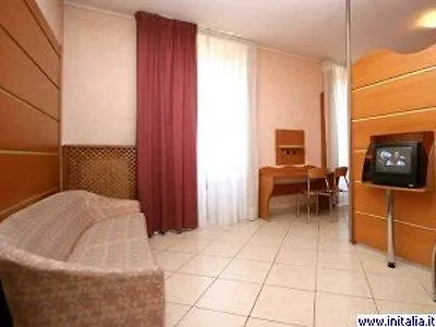 Отель D'azeglio 3*